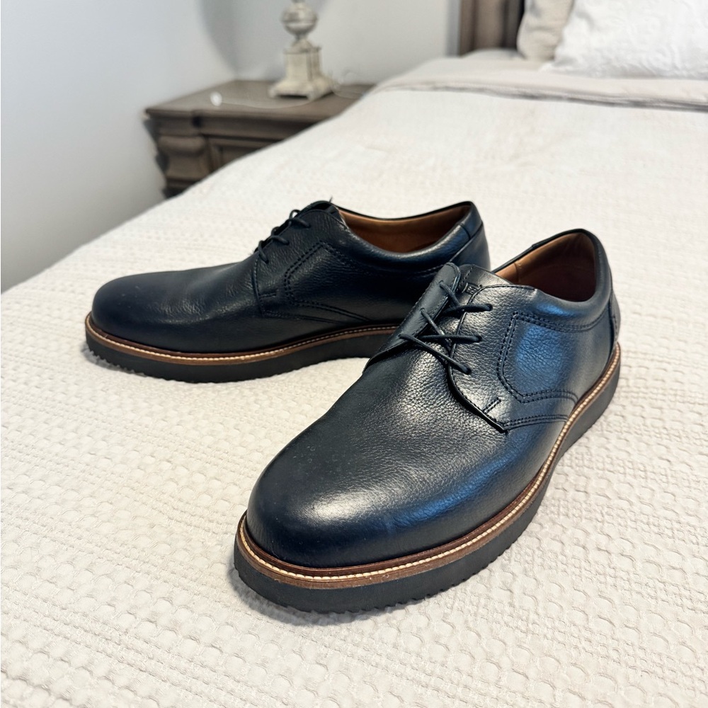 Classic Black Leather Men's Shoes